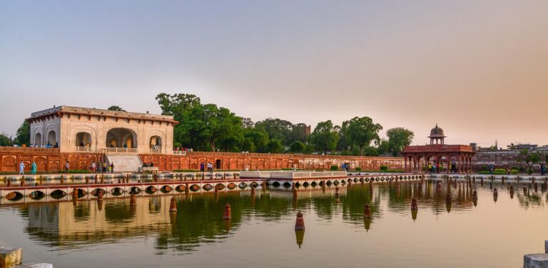 Badshahi Mosque