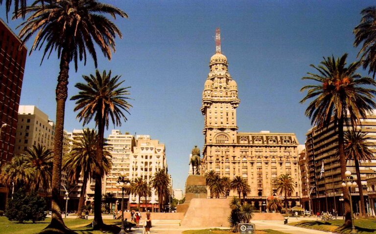 Plaza Independencia