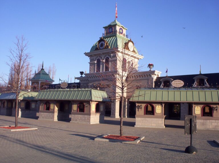 La Ronde Amusement Park