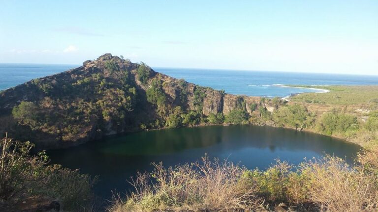 Lac Sale