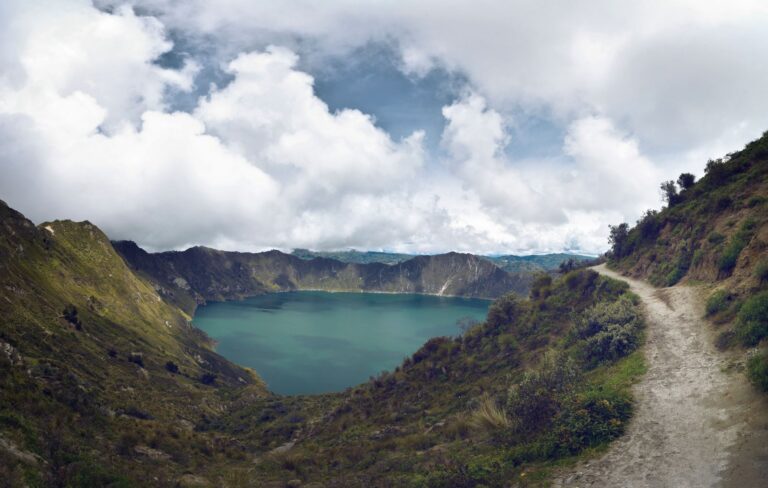 Quilotoa Loop